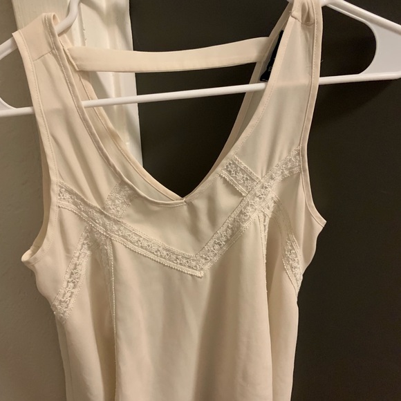 Flowy Tank - Picture 4 of 5